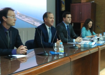 15 1 1 “La ampliación del puerto no es sólo importante, sino imprescindible”