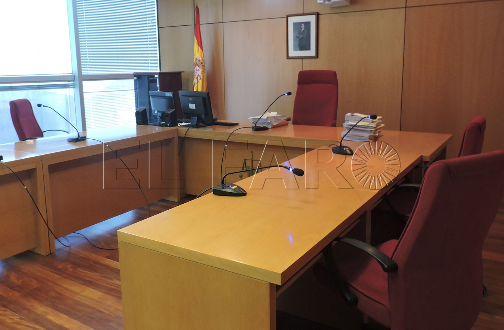 Viola una orden de alejamiento de su ex y la Policía lo caza descolgándose por la azotea