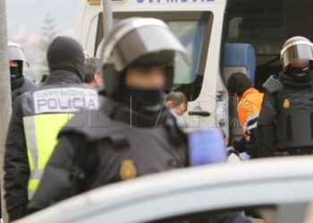 7 1 7 El líder de la red yihadista dice que ayudó a enviar “muchos” combatientes a Siria