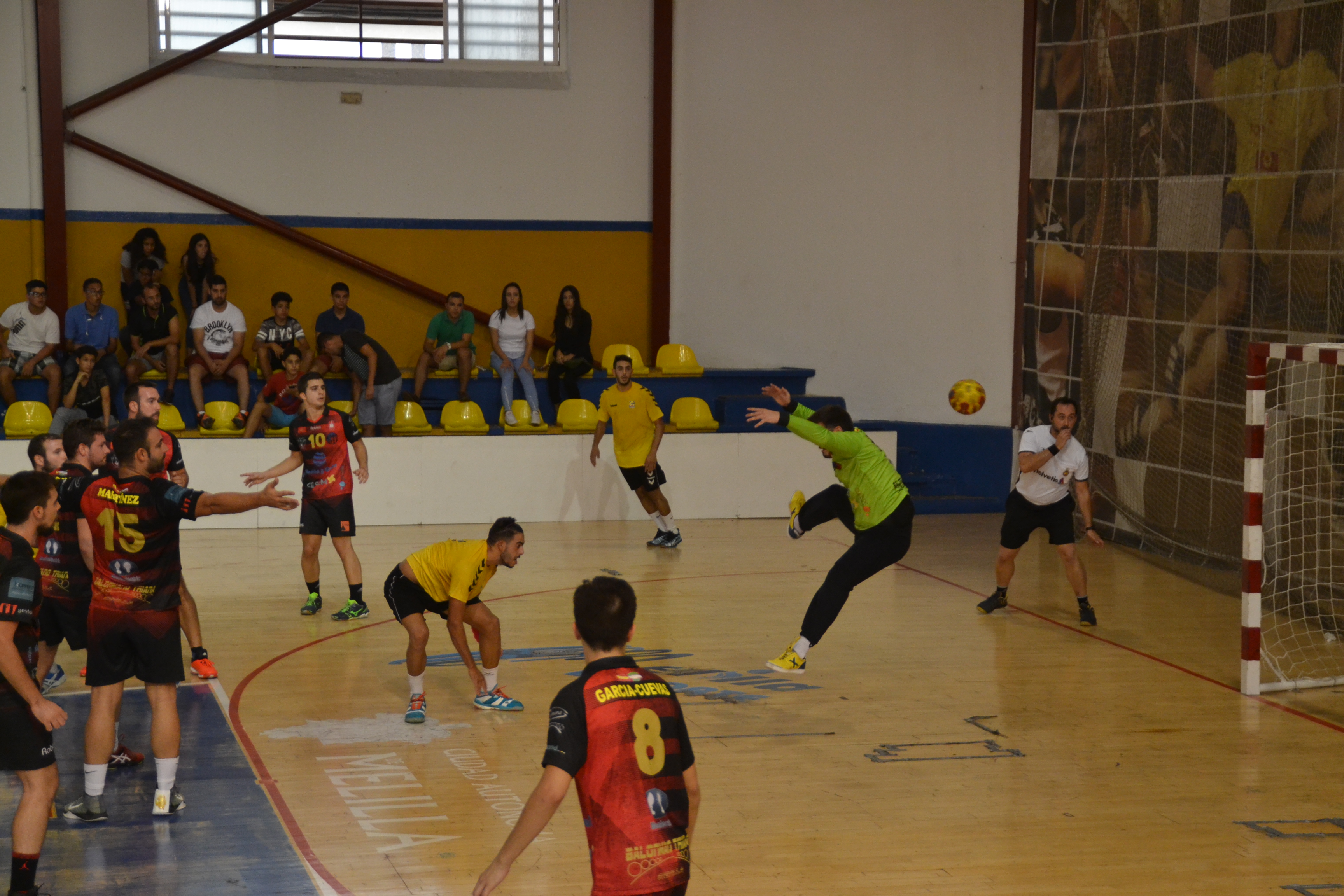 Derrota del cuadro gimnasta en su visita a la pista de Alcobendas