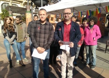 IMG 20171202 113459 Pensar en las personas para detener el VIH
