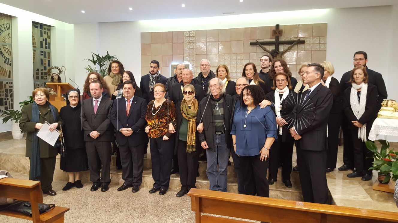 El viceconsejero de Festejos recibe el escudo de oro de la Unión Nacional de Escritores