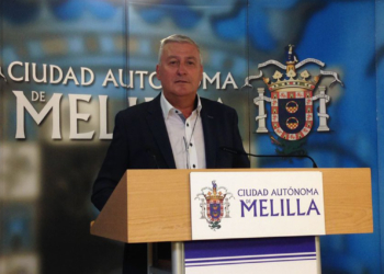 Ventura, sobre el Defensor del Pueblo: “Tira la piedra y esconde la mano” al hablar de menores