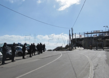 13 02 Un policía es agredido en una ceja en Barrio Chino con una botella