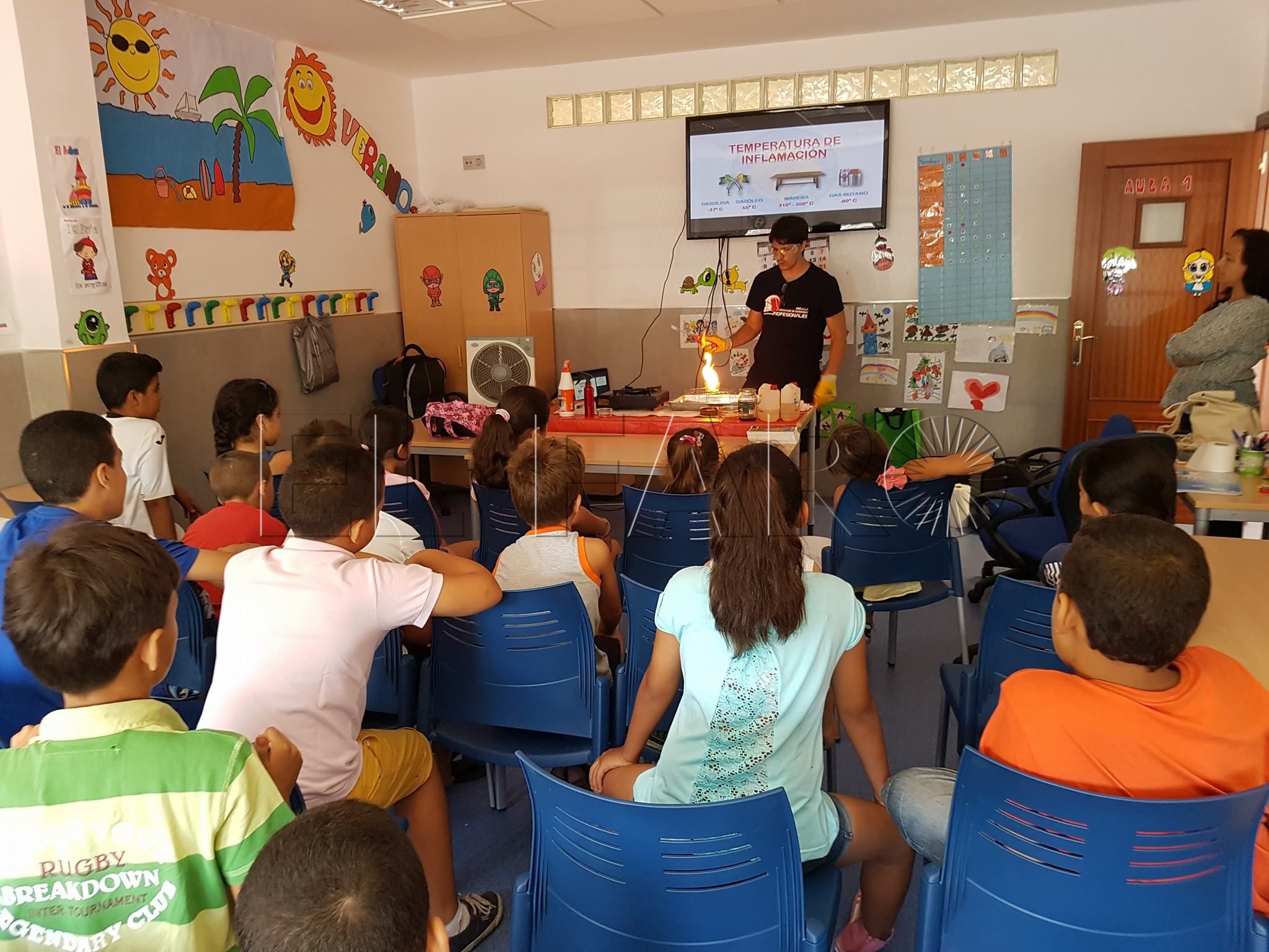 La Asociación de Bomberos inicia las charlas de prevención de incendios en los colegios