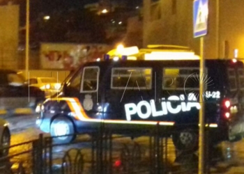 8 01 Dos menores, a Comisaría por golpear a un coche e increpar al conductor