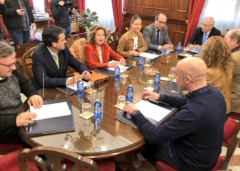 9 1 11 Ciudad, Delegación, sindicatos y empresarios buscan soluciones para la economía local