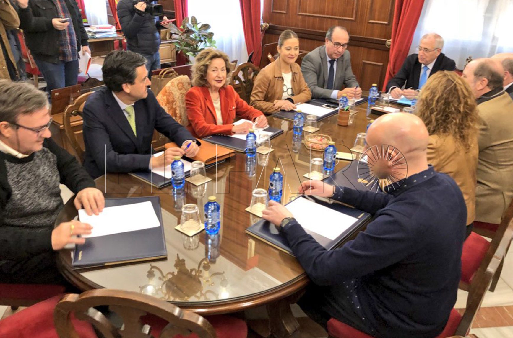 Ciudad, Delegación, sindicatos y empresarios buscan soluciones para la economía local