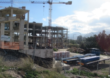IMG 1981 “Las obras del IES Jardín Valenciano llevan entre seis y ocho meses de retraso”