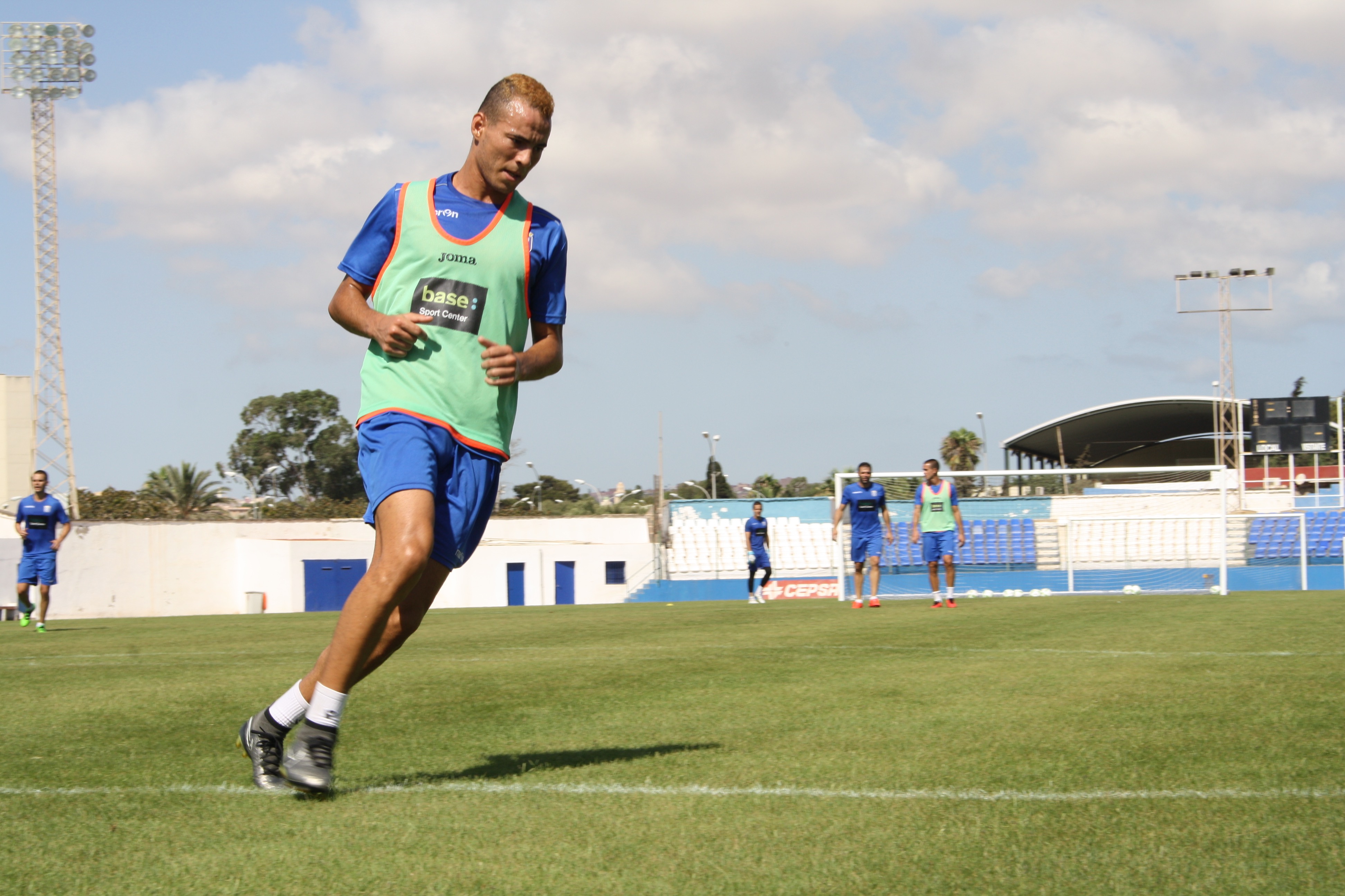 El melillense Fatah firma por el equipo del CF Motril
