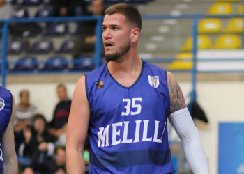 El pívot melillense, en uno de los partidos de la presente temporada liguera.