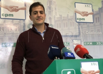 10 1 7 CpM critica a Marín y pide trabajo con los niños en lugar de colocar concertinas