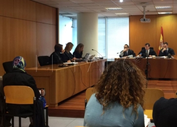 14 2 El PSOE acusa al PP de apoyar la retirada del DNI a ciudadanos melillenses