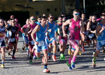 Salida del último duatlón que se disputó en el Fuerte de Rostrogordo, con una gran participación de deportistas melillenses.