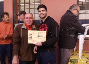 31 Juan Miguel Pérez, ganador juvenil del concurso con una dorada de 1,5 kilos