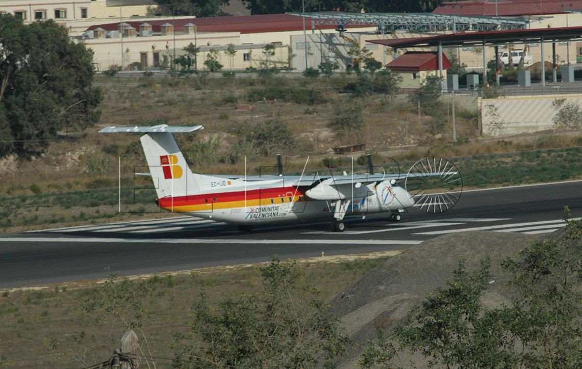 Dos vuelos cancelados en Melilla por el temporal de nieve de Madrid
