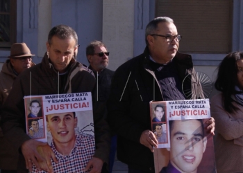 6 3 Los padres de Emin y Pisly recogen firmas para que se exijan respuestas a Marruecos