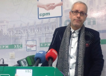 8 1 5 CpM critica que el PP vote contra ampliar el descuento del transporte y lo tacha de desleal