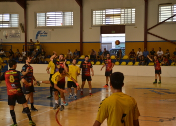 Imagen de uno de los partidos de la escuadra melillense, en el pabellón Lázaro Fernández.