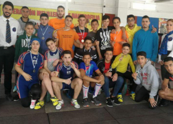 Jóvenes valores de la Federación Melillense de Halterofilia que tomaron parte en esta competición oficial.