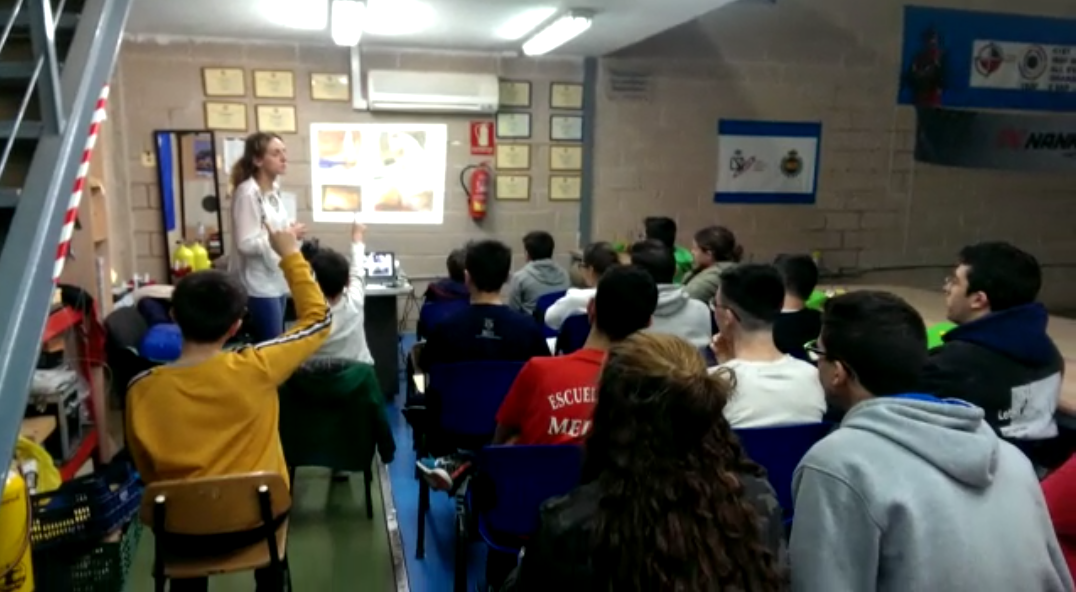 Taller de primeros auxilios para los tiradores de la Federación Melillense