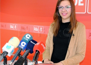 8 1 14 “El PSOE seguirá trabajando hasta que la bonificación de los billetes suba al 75%”