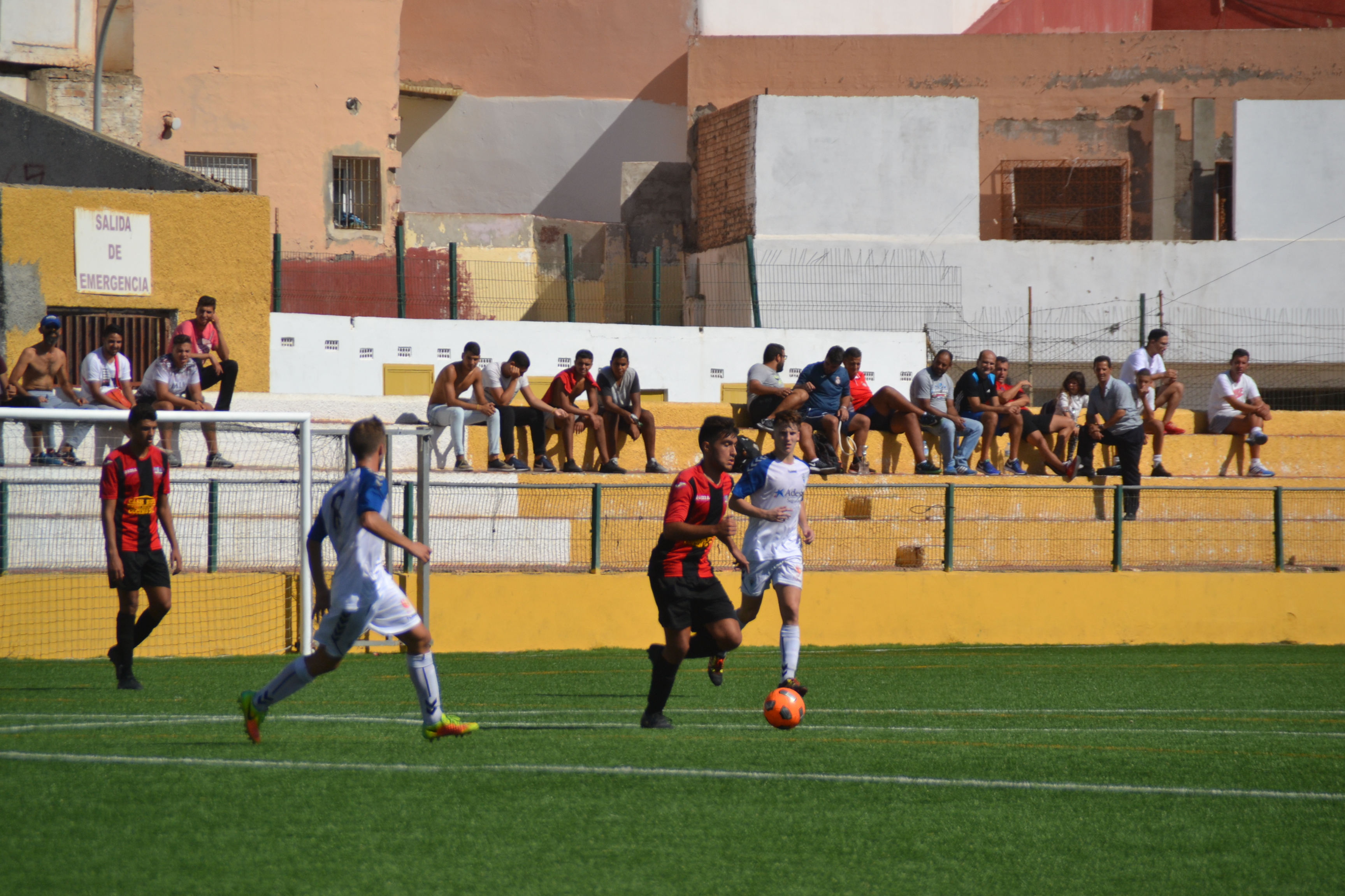 El Rusadir puede acercarse a la permanencia en su liga