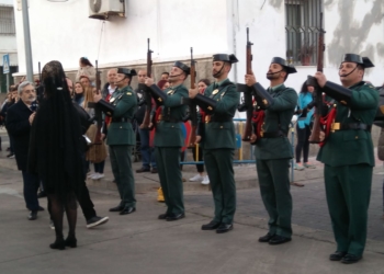 Guardias civiles claman contra la regulación del aspecto físico que les quieren imponer