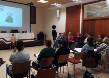17 2 Aspanies forma en apoyo activo a su equipo para mejorar la atención a todos sus usuarios