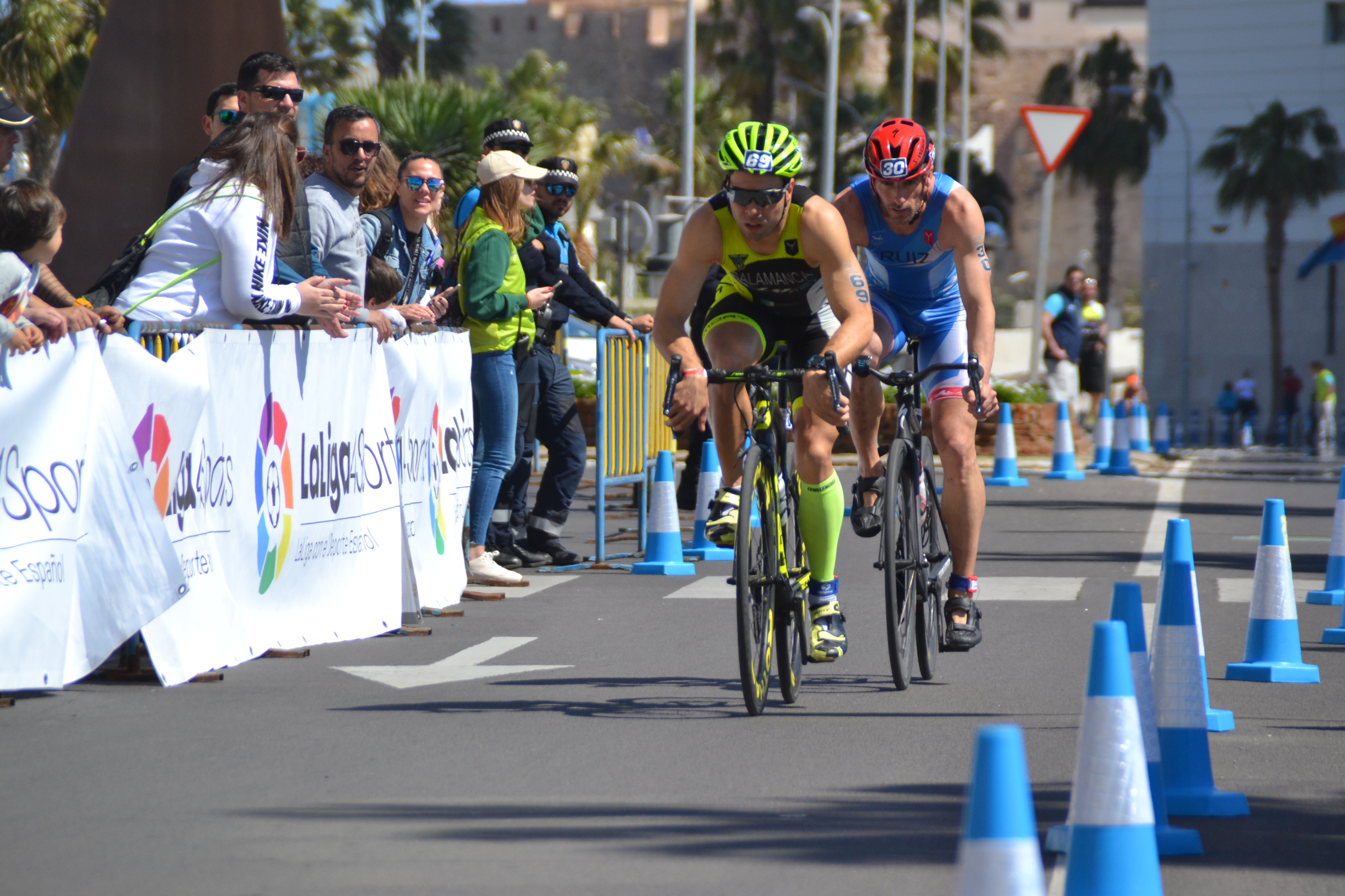 Luismi Ruiz gana el triatlón olímpico