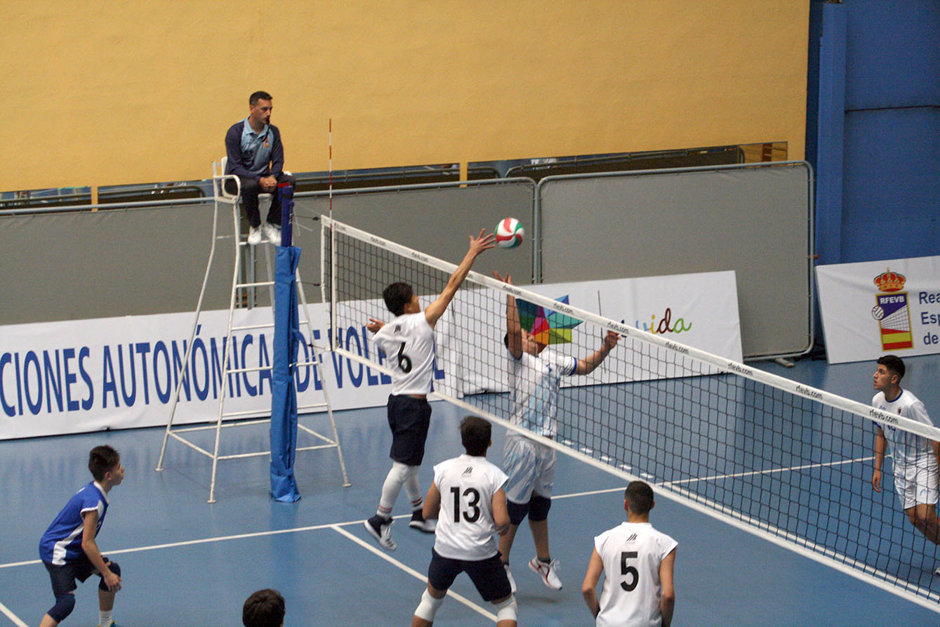 Los cadetes se despiden cayendo ante los anfitriones