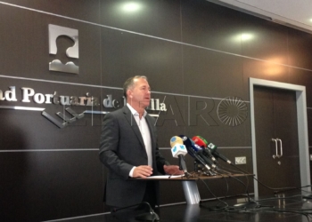 WhatsApp Image 2018 04 05 at 10.52.15 Marín espera que la declaración medioambiental para la ampliación del puerto esté antes de septiembre