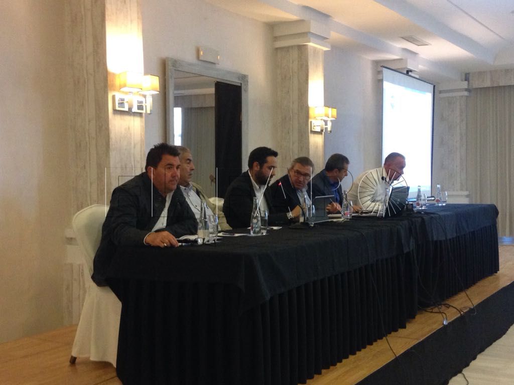 La Plataforma de Empresarios debate las propuestas que presentará a la Ciudad para mejorar la frontera
