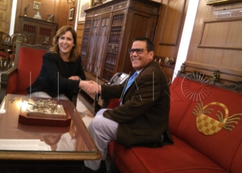 WhatsApp Image 2018 04 19 at 12.38.16 El cónsul de Cuba en Sevilla invita a empresarios de Melilla a su país