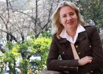 almudena arteaga aula 620x349 “Melilla aparece en mi próxima novela, que trata sobre una espía”