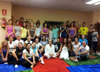1 11 El Templo Hindú acoge este sábado un taller de yoga solidario con Cáritas