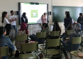 10 2 1 Jóvenes que luchan contra los rumores