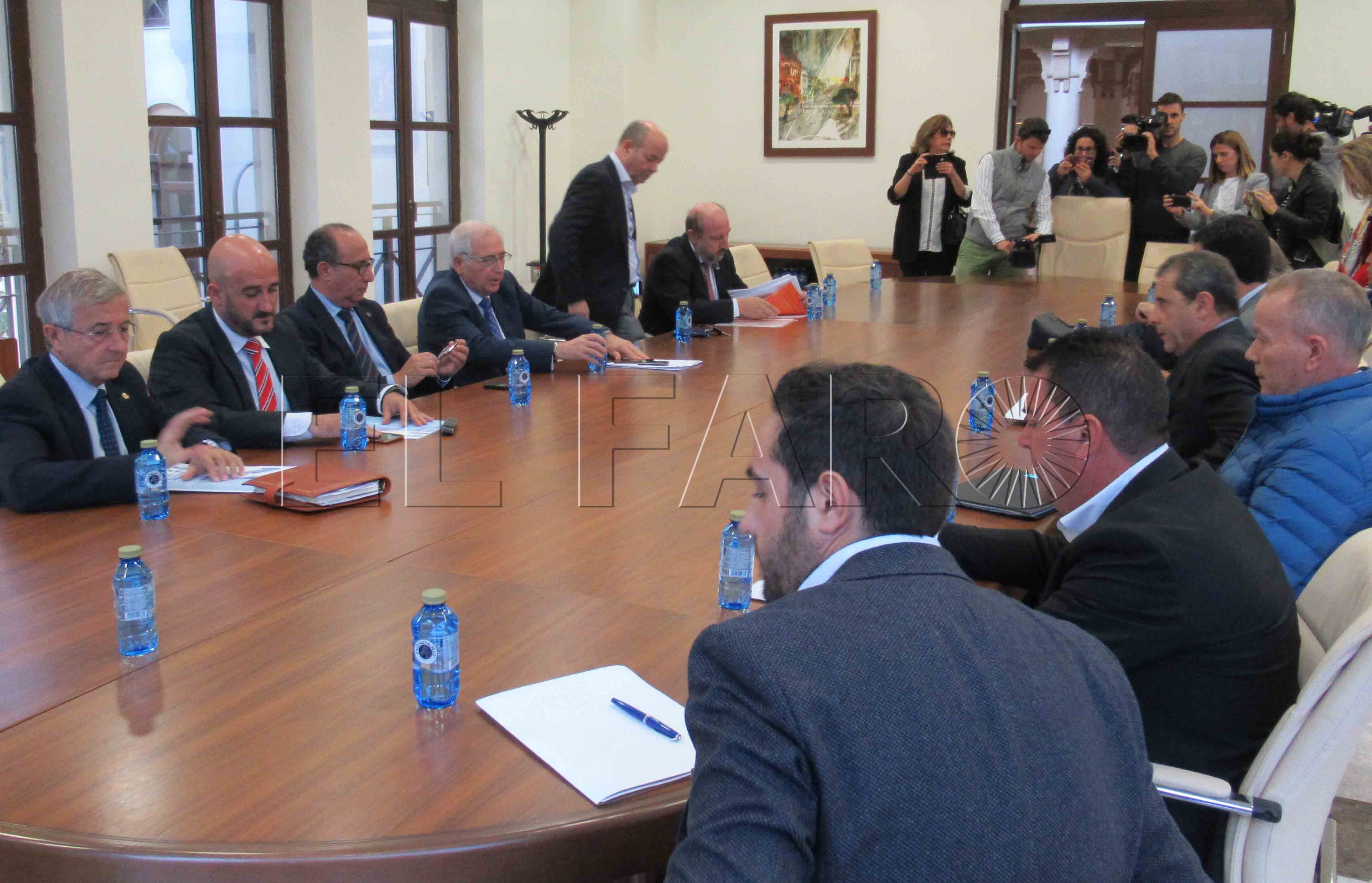 La CEME subraya la necesidad de abrir 4 carriles en Beni Enzar de forma permanente
