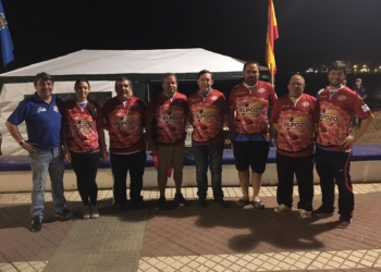 Foto de familia de algunos de los miembros de la APDM participantes El 15 de junio, nuevo torneo de la APDM
