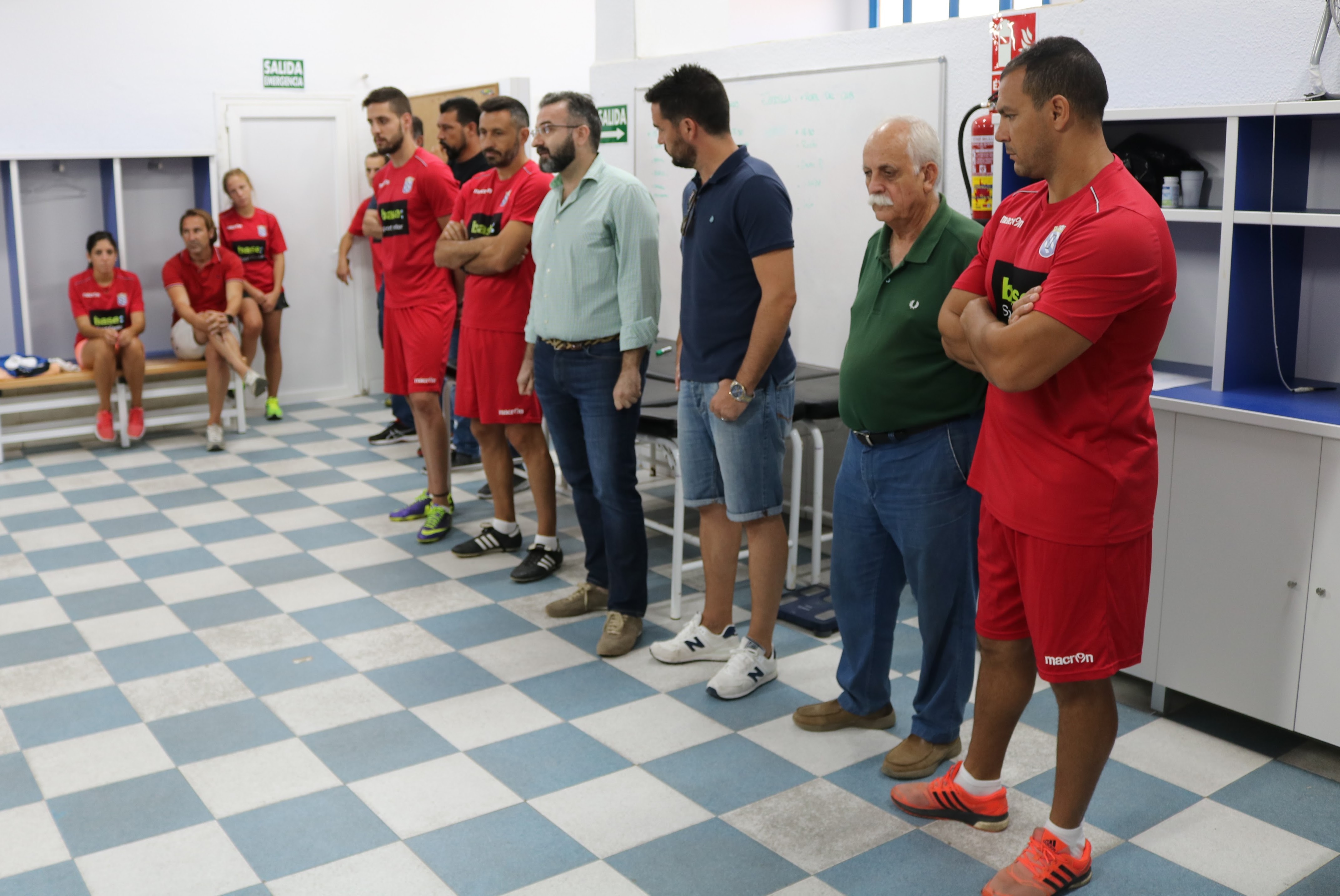 Herrero, con un pie fuera de Melilla