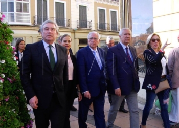 Imbroda Arenas Barreiro Barreiro afirma que la sensibilidad de Imbroda con los problemas de Melilla sacó adelante el 75% de bonificación para los viajes
