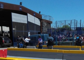 WhatsApp Image 2017 06 05 at 17.38.05 Beni Enzar tendrá un carril para el paso de personas con bolsas y otro para aquellos que no lleven nada