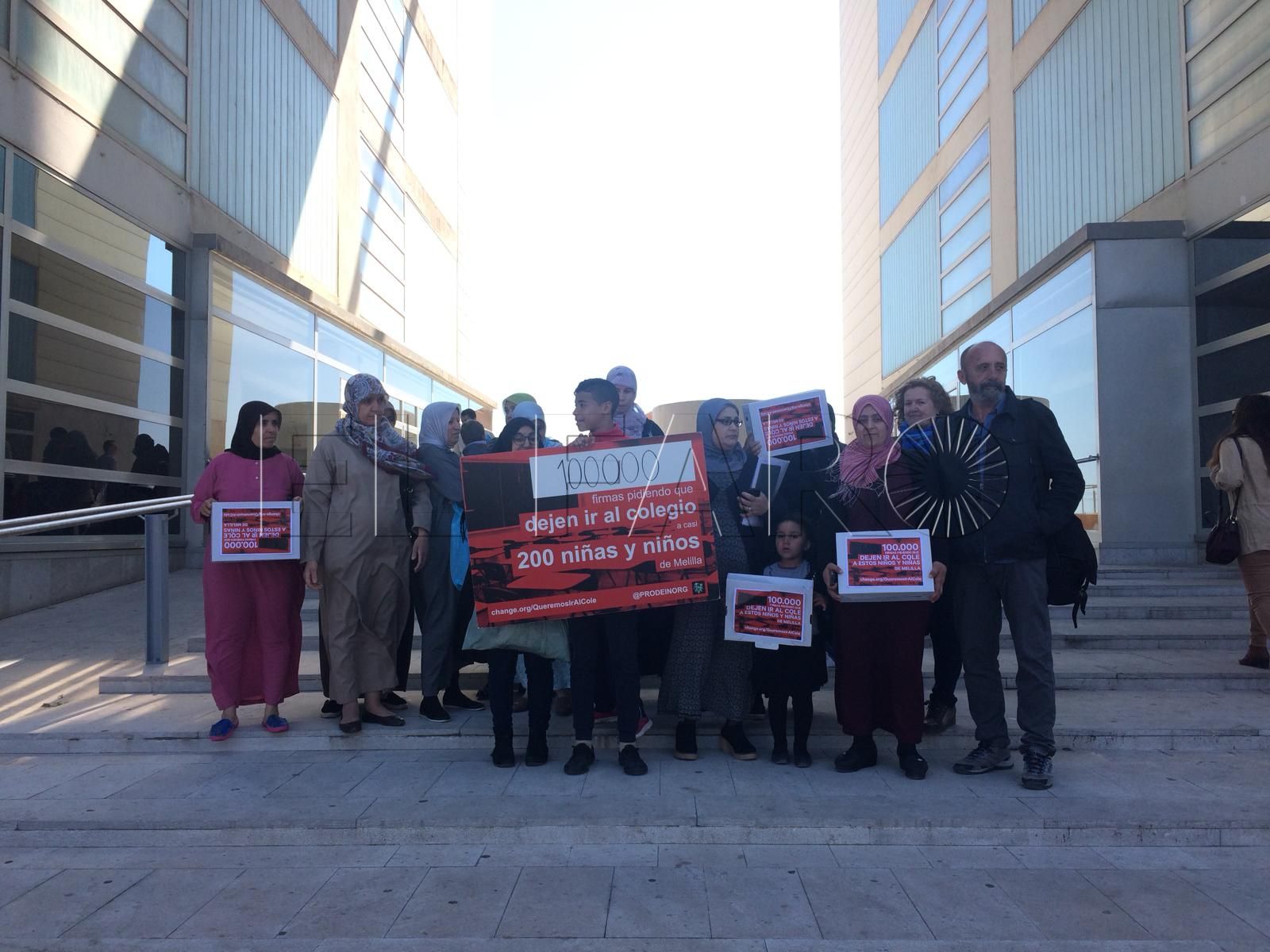 CpM insta a que se permita ir a clase a los 160 menores sin escolarizar de Melilla