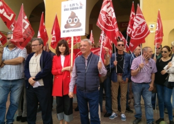 WhatsApp Image 2018 05 16 at 11.10.21 CCOO y UGT piden que la Constitución garantice las pensiones