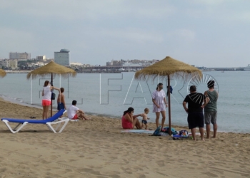 1 10 Dermatólogos recorrerán las playas de Melilla para observar “machas y lunares extraños”