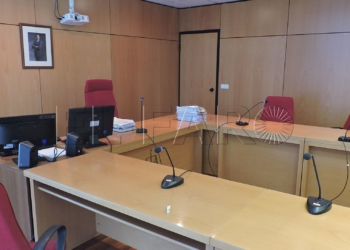 13 1 8 Le caen 6 meses de cárcel por escribir ‘whatsapps’ amenazantes a su exmujer