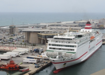 13 1 9 El tránsito de pasajeros de la OPE aumenta un 28% en Melilla: sólo baja la ruta de Motril