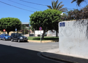 16 1 2 Pone una navaja en el costado a una menor y le roba el bolso: le piden 4 años