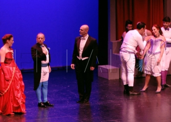 21 03 FOTOS | ‘La Traviata’ llega a Melilla de la mano de la Compañía Lírica y Orquesta Martín i Soler