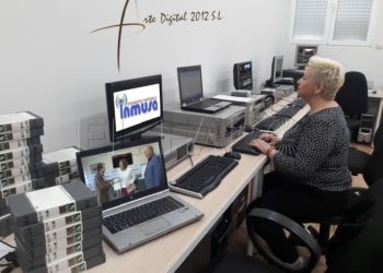 23 01 El archivo de Televisión Melilla, testigo de la historia de Melilla